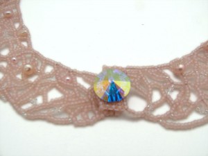 beaded-lace-necklace-003
