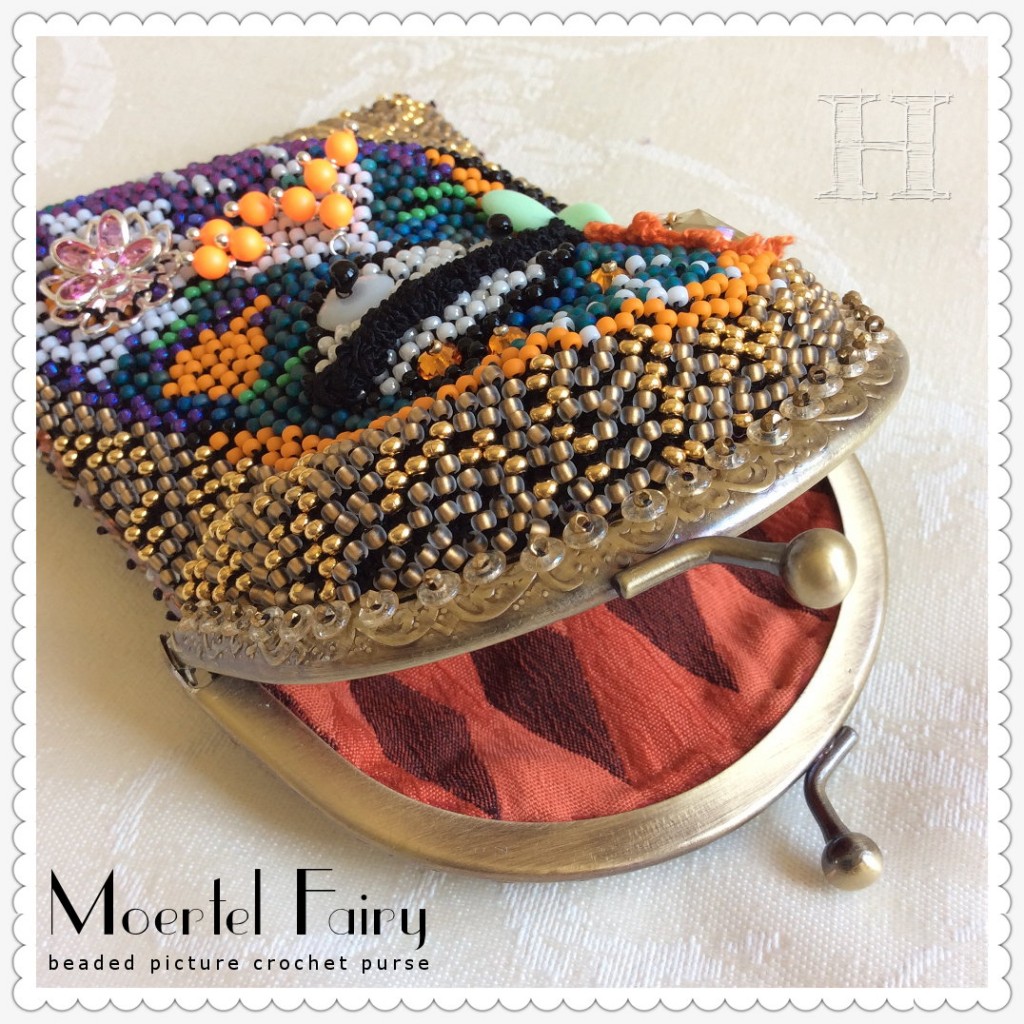 Moertel Fairy purse; beaded picture crochet (lining)