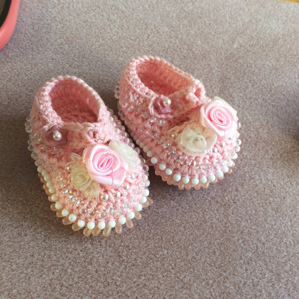 Crochet Baby Shoes  How To ・ClearlyHelena