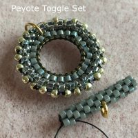 peyote toggle 010