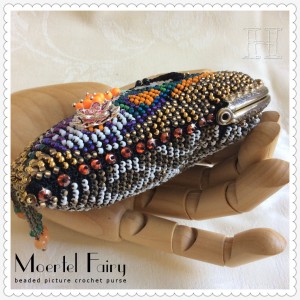 Moertel Fairy purse; beaded picture crochet (sides)