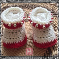 baby-booties-redwhite-ch0379-00premmie-shoes-redwhite-ch0379-000