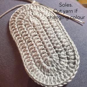 open-front-sandals-crochet-baby-001