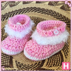 pink fluffy baby boots-001