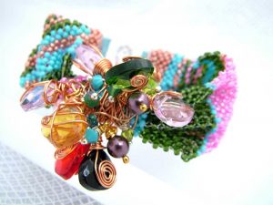 retro wirewrapped bracelet CH0198-000