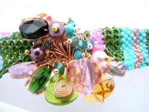 retro wirewrapped bracelet CH0198-104