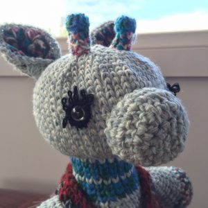 podge-amigurumi_doorstop001