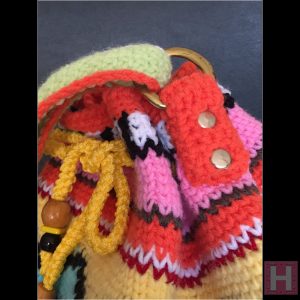 ghhorizontal tapestry crochet bag 008