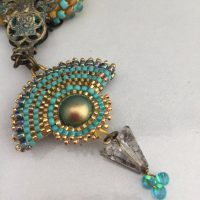 crochet necklace aztec 004