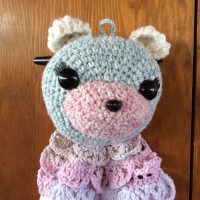 z. Changeable HandTowel Holder; Handy Teddie - CH0485