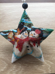 snowmen-beaded-star-CH0515_2893